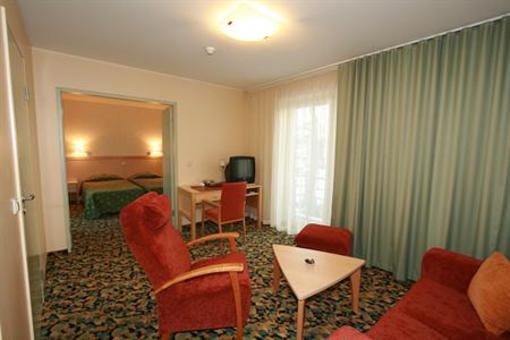 фото отеля Linnahotell