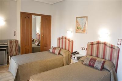 фото отеля Tibur Hotel