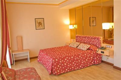 фото отеля Tibur Hotel