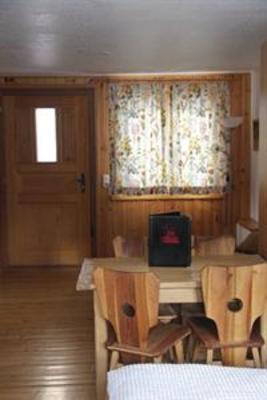 фото отеля Le Vieux Valais Apartments Ovronnaz