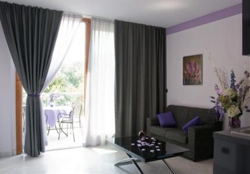 фото отеля Green Della Reggia Apartment Robassomero