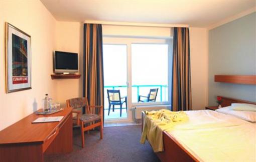 фото отеля Hotel Sahlenburger Strand