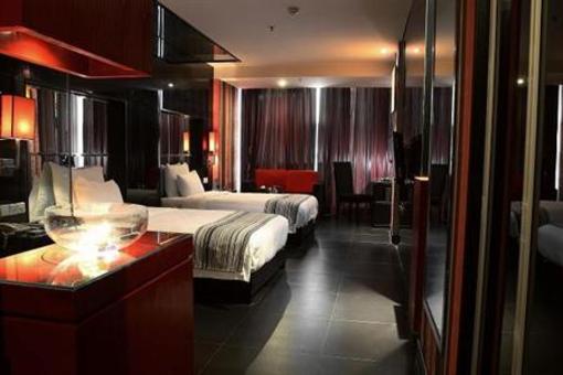 фото отеля Xianlongtan Holiday Hotel