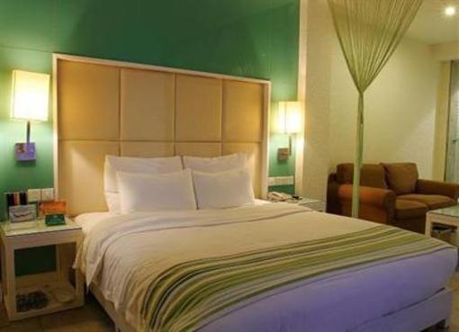 фото отеля Xianlongtan Holiday Hotel