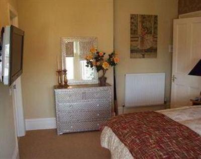 фото отеля Staveley House Bed & Breakfast Colwyn Bay