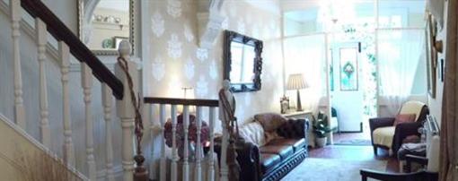фото отеля Staveley House Bed & Breakfast Colwyn Bay