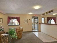 Super 8 Yorkville