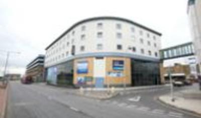 фото отеля Travelodge London Ilford