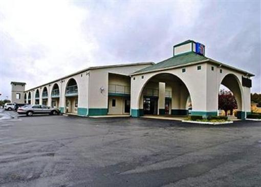 фото отеля Motel 6 Dickson