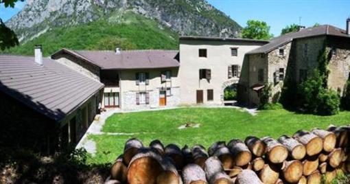 фото отеля Domaine Fournie Bed and Breakfast Tarascon-sur-Ariege