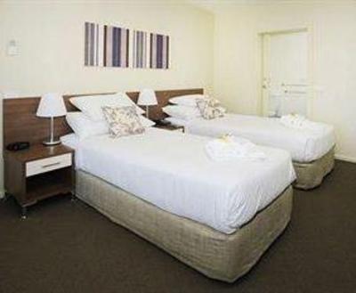 фото отеля BEST WESTERN Drouin Motor Inn