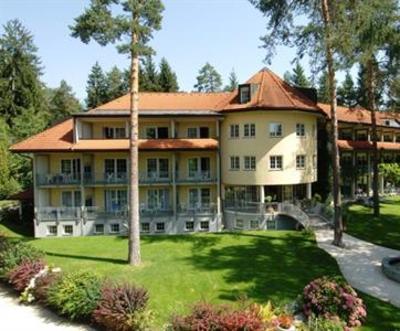 фото отеля Hotel Villa Rainer Pörtschach am Wörthersee
