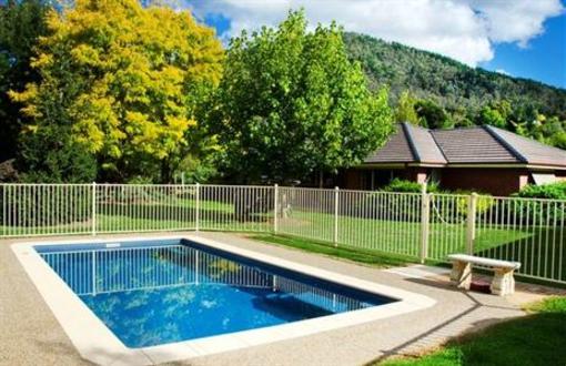 фото отеля Alpine Valley Cottages