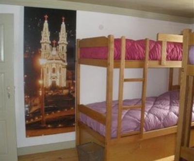 фото отеля Hostel Vimaranes