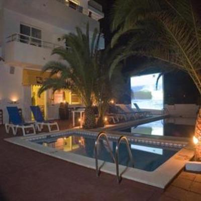 фото отеля Ibiza Sunset Point Sports Resort Accommodation