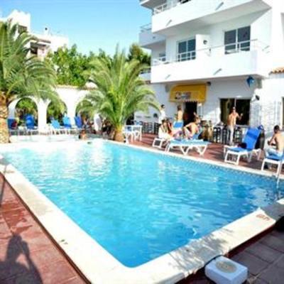 фото отеля Ibiza Sunset Point Sports Resort Accommodation