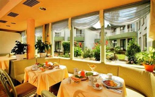фото отеля Hotel Villa am Rhein