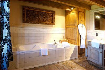 фото отеля Les Saint Peres Hotel Montagnole