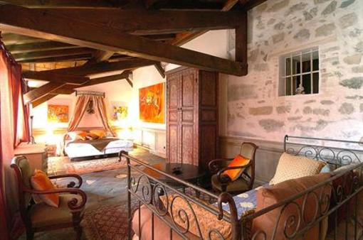 фото отеля Les Saint Peres Hotel Montagnole