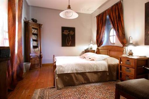 фото отеля Les Saint Peres Hotel Montagnole
