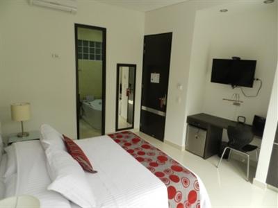 фото отеля Hotel Bolivariana Plaza