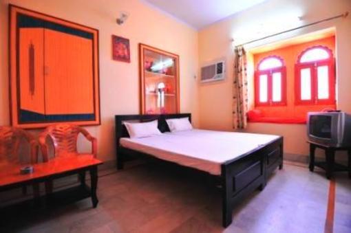 фото отеля Hotel Roop Mahal