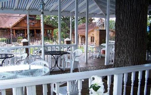 фото отеля The White Rose Inns