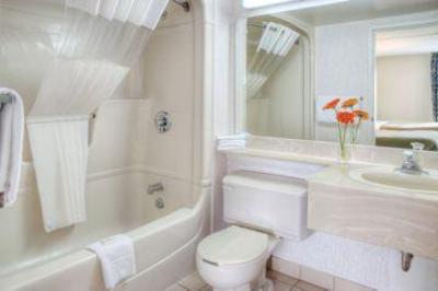 фото отеля Quality Suites Quebec City