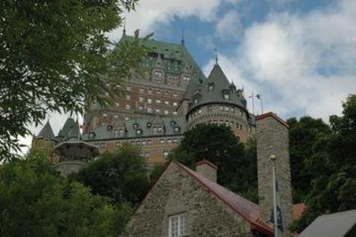 фото отеля Quality Suites Quebec City