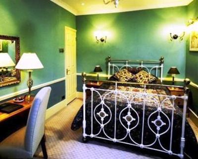 фото отеля Chase Lodge House London