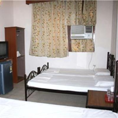 фото отеля Hotel Kelson New Delhi