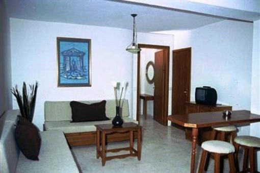 фото отеля Aparthotel Zephyros