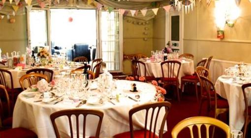 фото отеля Rose and Crown Country Pub & Hotel Saunderton