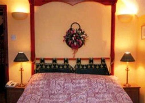 фото отеля Eliot Arms Inn Cirencester
