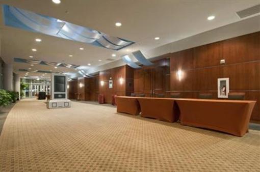 фото отеля Hilton Baltimore BWI Airport