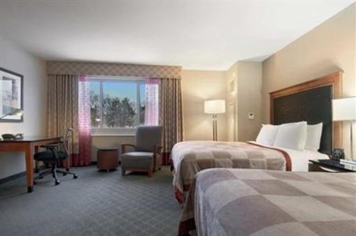 фото отеля Hilton Baltimore BWI Airport