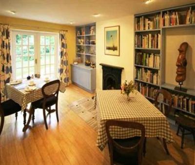 фото отеля Yew Tree House Bed and Breakfast
