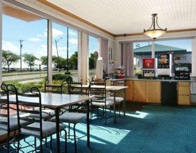 фото отеля Travelodge Oswego