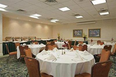 фото отеля Hilton Garden Inn Plymouth (Michigan)