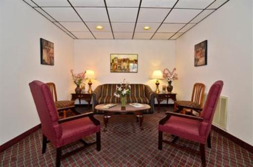 фото отеля Americas Best Value Inn Commerce (Georgia)