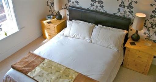 фото отеля York Apartment Priory House