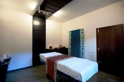 фото отеля Cardamom Club Plantation Resort Thekkady