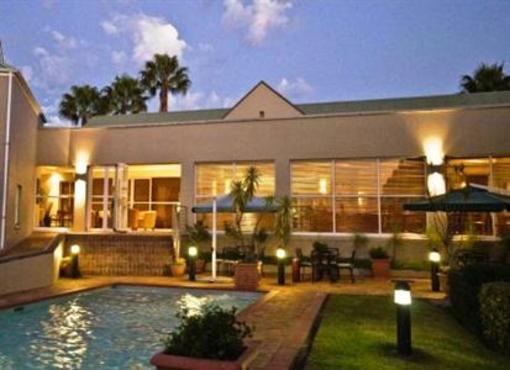 фото отеля Town Lodge Bellville Cape Town