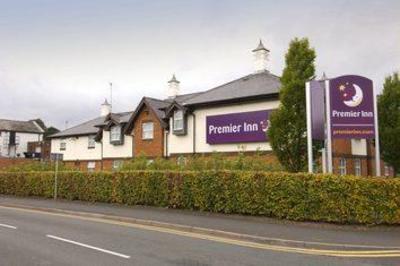 фото отеля Premier Inn Central North Chester