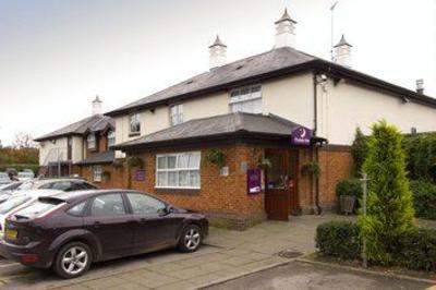 фото отеля Premier Inn Central North Chester