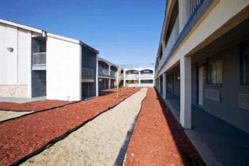 фото отеля Americas Best Value Inn Midland