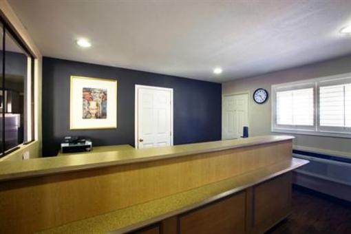 фото отеля Americas Best Value Inn Midland