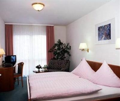 фото отеля Hotel Sonne Bad Homburg vor der Hohe