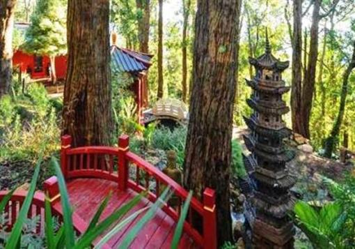 фото отеля Mt Dandenong Imperial Retreat