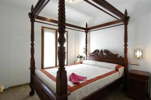фото отеля El Tranco del Mar Apartment Almunécar